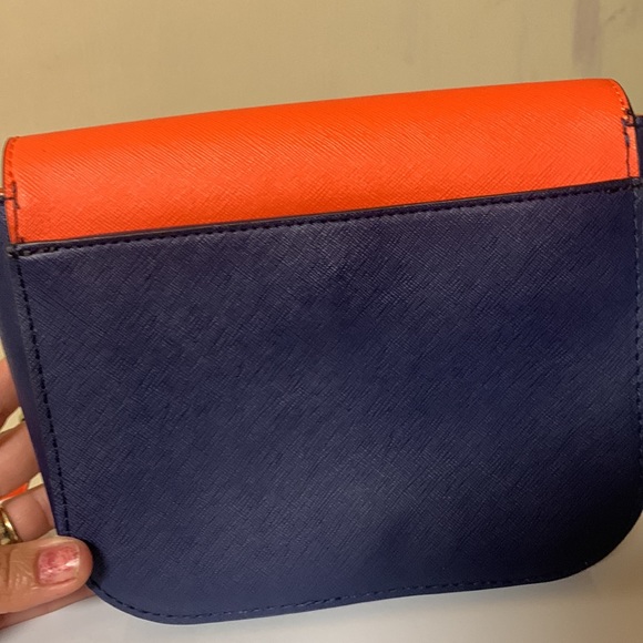 Trina Turk small purse 8x7 inches - Picture 5 of 7